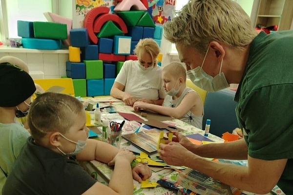 СЕМЬ ПУНКТОВ ВЫДАЧИ ПОЯВИЛОСЬ В БОЛЬНИЦЕ