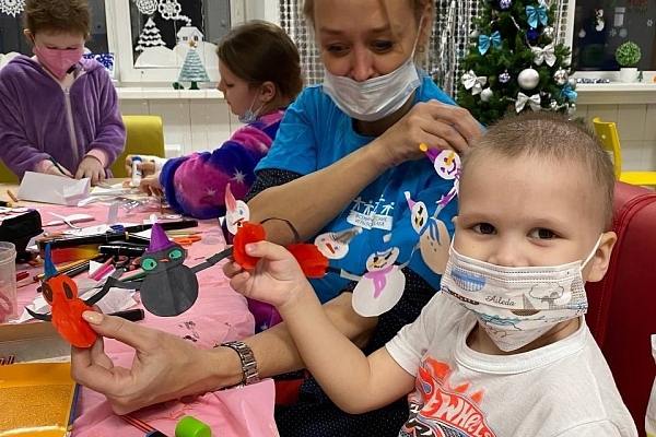 НОВЫЙ ГОД УЖЕ СТУЧИТСЯ В ДВЕРИ