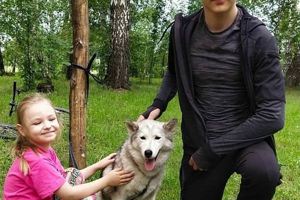 Обнимать и гладить