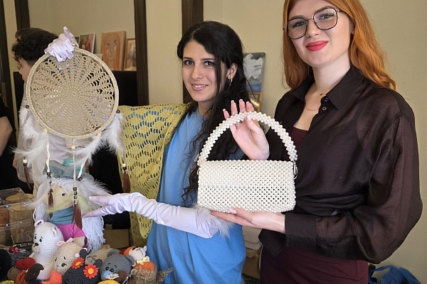 КОГДА ЭМОЦИИ СИЛЬНЕЕ СЛОВ