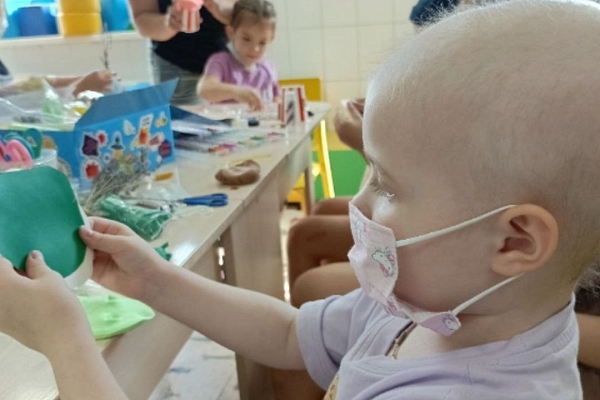 ЗА РАЗГОВОРАМИ ВРЕМЯ ТЕЧЕТ НЕЗАМЕТНО