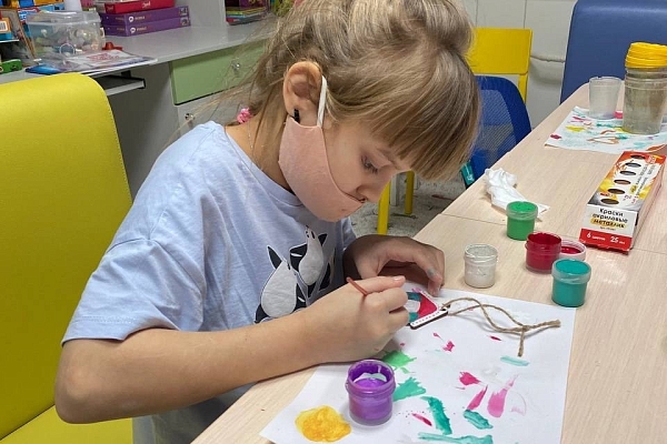 НОВЫЙ ГОД УЖЕ СТУЧИТСЯ В ДВЕРИ