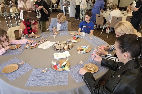 КОГДА ЭМОЦИИ СИЛЬНЕЕ СЛОВ