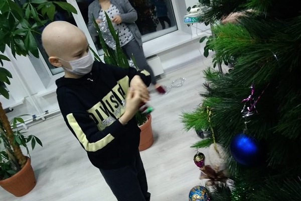 Новый год к нам мчится